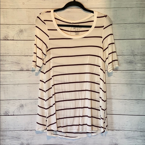 American Eagle soft & sexy tee - Picture 1 of 3